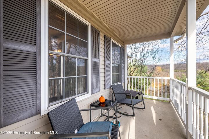 Property Photo:  64 Greenbriar Drive  PA 18444 