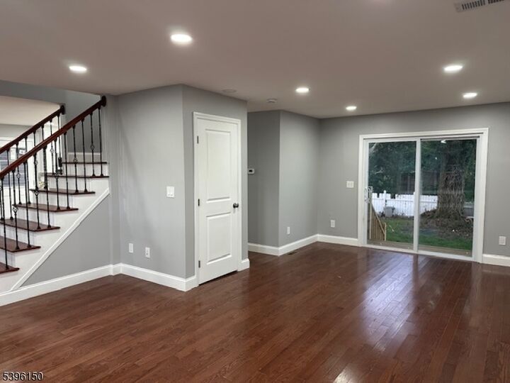 Property Photo:  1552 Elaine Ter  NJ 07083 