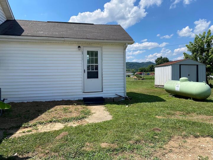 Property Photo: 118 Bellevue Avenue KY 41166