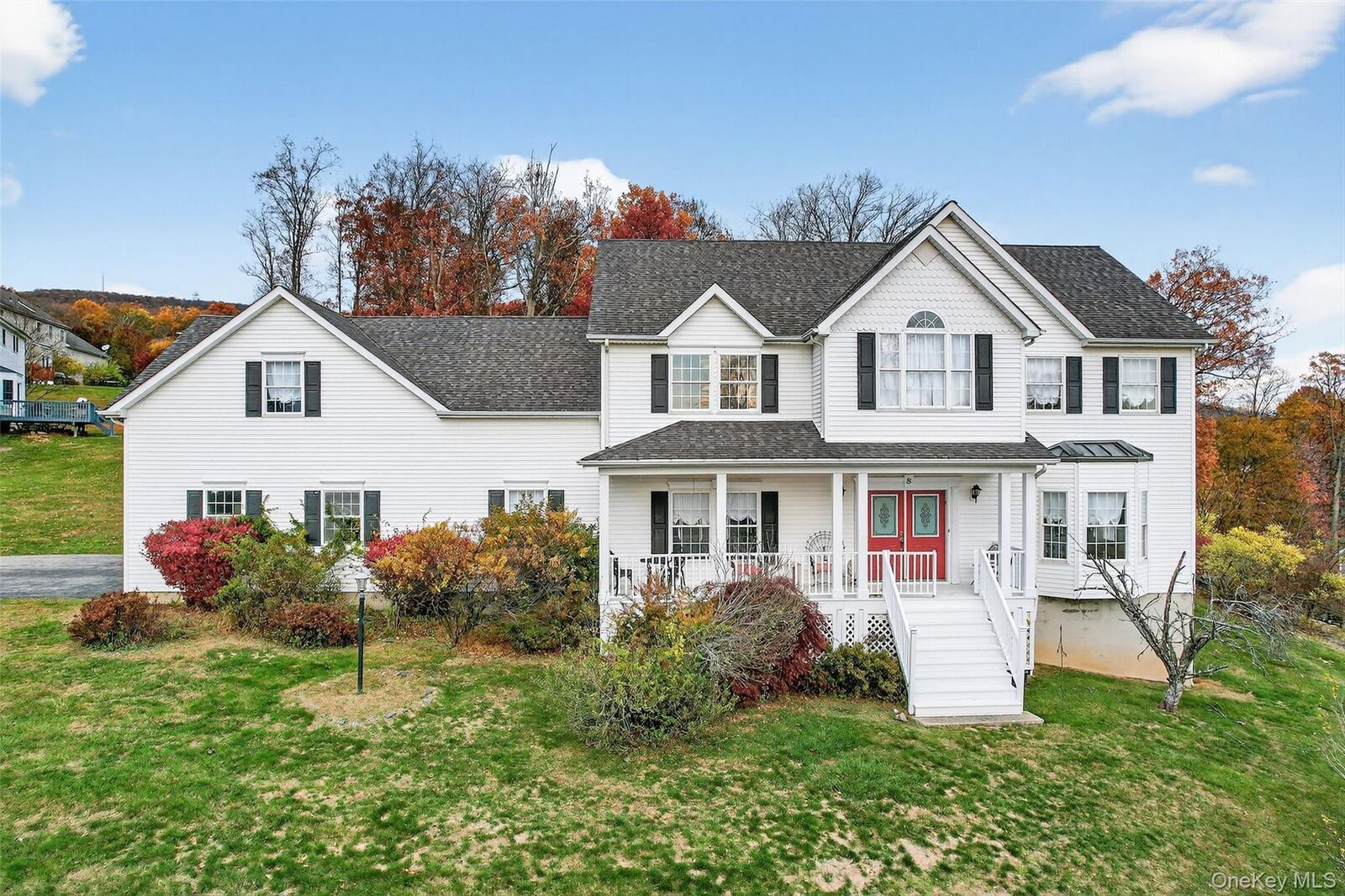 Property Photo:  8 Alloway Crescent  NY 10930 