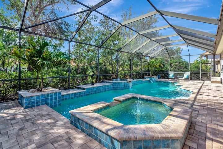 Property Photo: 10912 Big Bass Place FL 34212