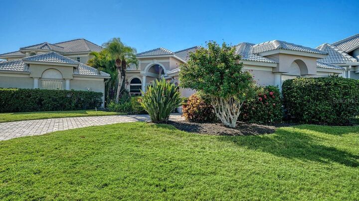 Property Photo:  6790 Paseo Castille  FL 34238 