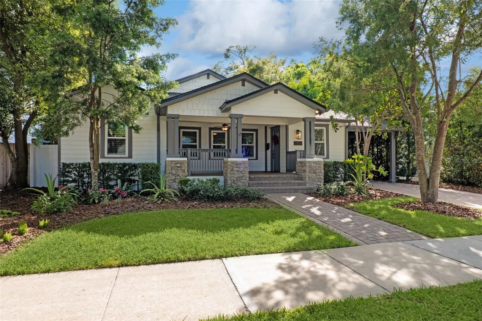 Property Photo:  1024 W Harvard Street  FL 32804 
