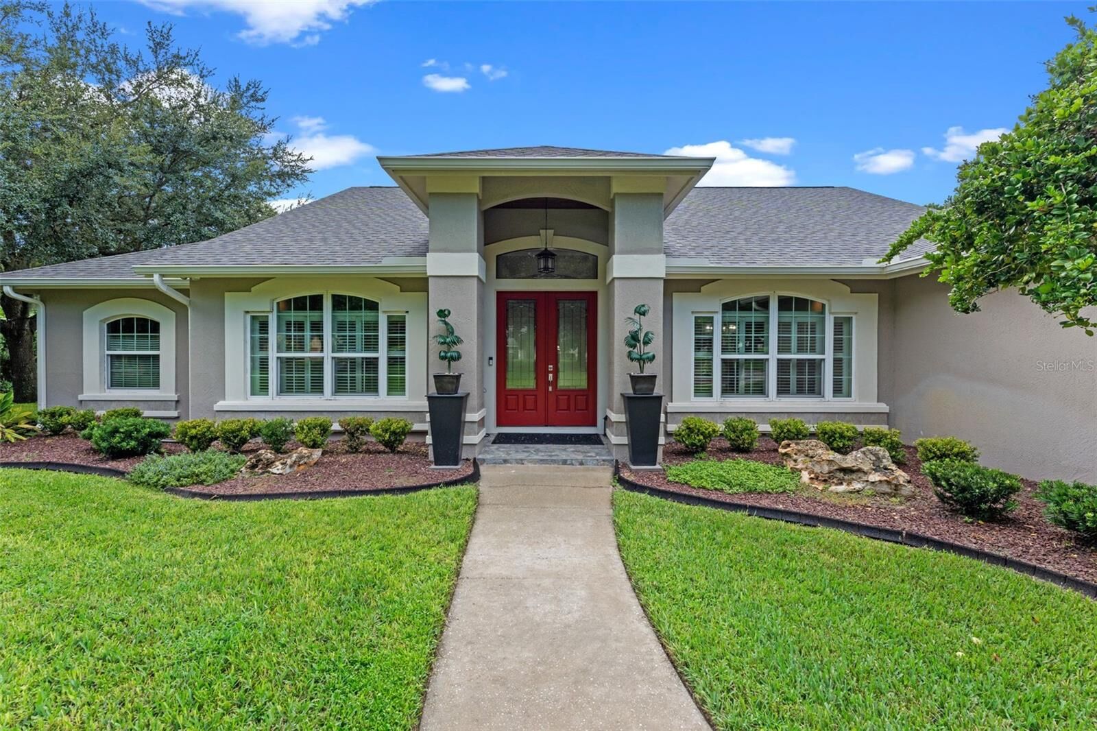 Property Photo:  2334 River Tree Circle  FL 32771 