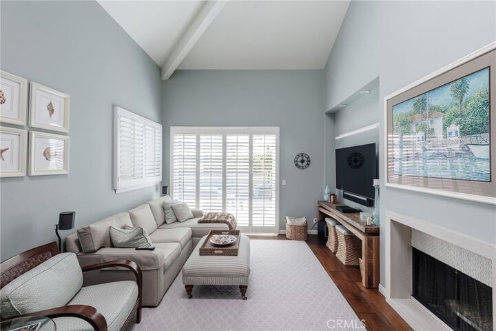 Property Photo:  1 Santa Rosa Court  CA 90266 