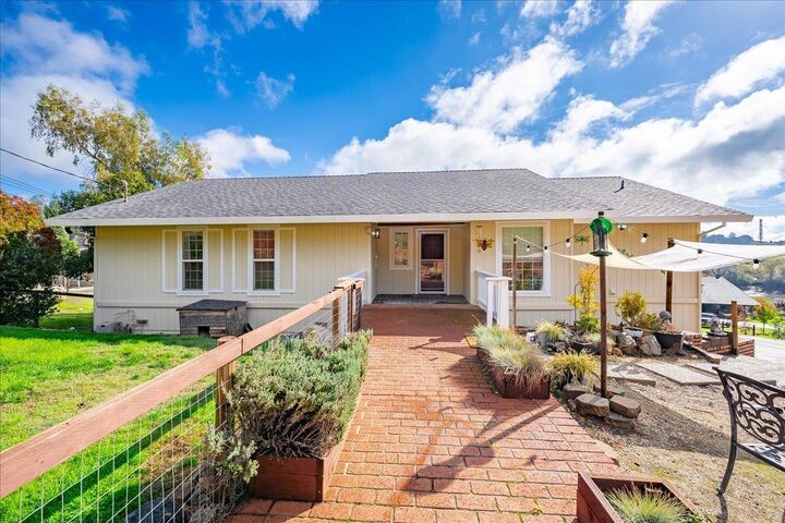 Property Photo: 2678 Otter Trail CA 95614