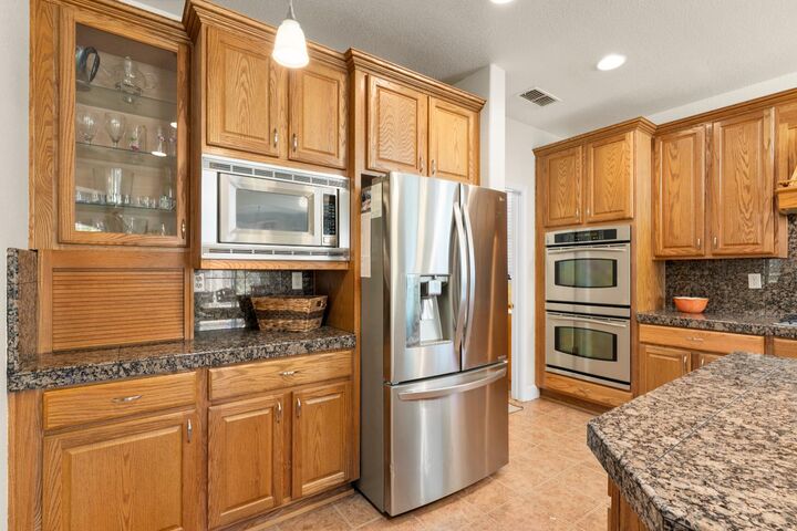 301 Vista Creek Circle  Sacramento CA 95835 photo