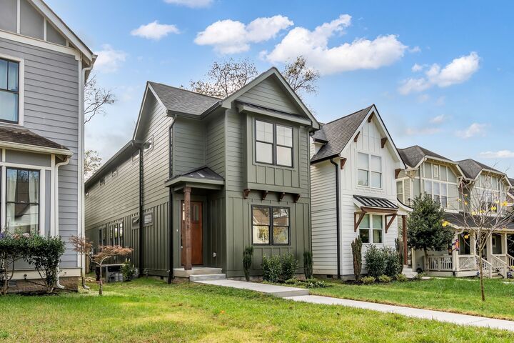 Property Photo:  1524B Straightway Ave  TN 37206 