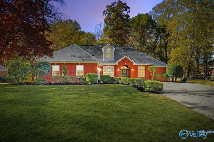 3002 Basswood Way SE  Brownsboro AL 35741 photo