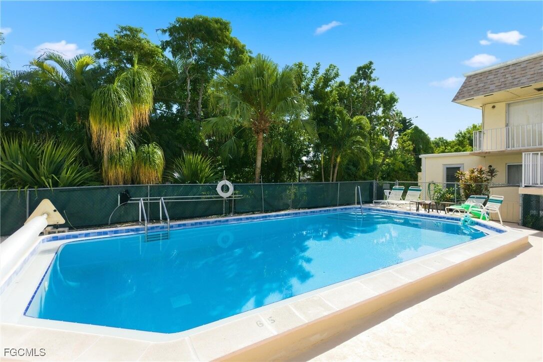 Property Photo:  4931 Vincennes Court 4  FL 33904 