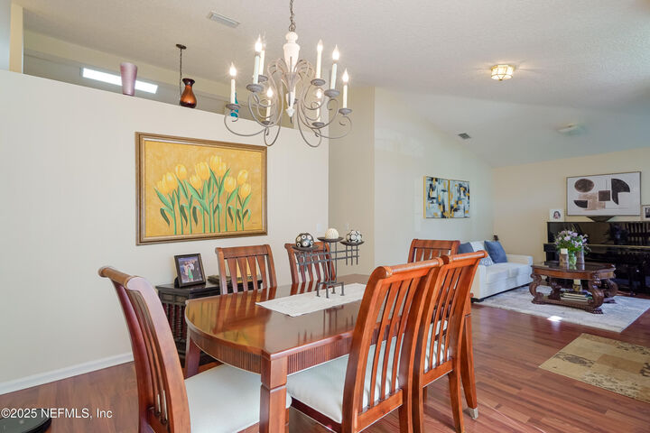 Property Photo: 1241 Springhealth Court FL 32092