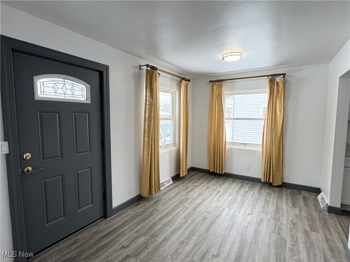 Property Photo: 2293 Parkwood Drive NW OH 44485