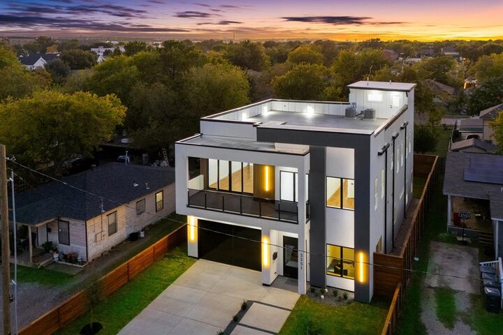 Property Photo:  3351 Sylvan Avenue  TX 75212 