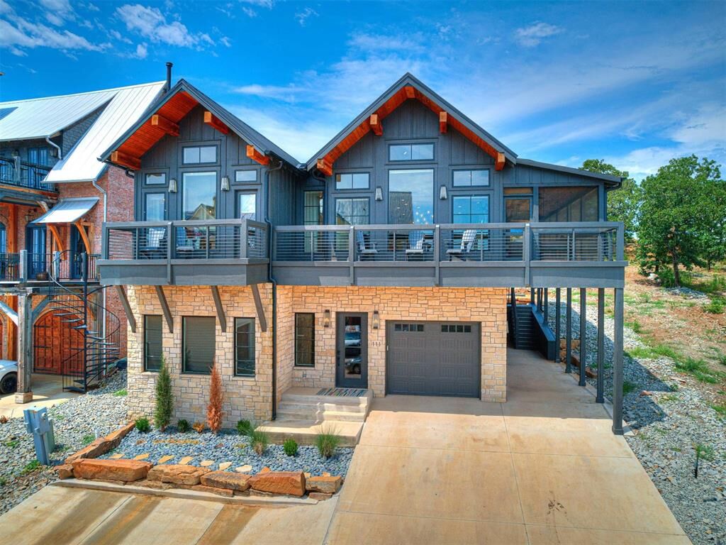 Property Photo:  111 Lower Green Way  OK 74432 