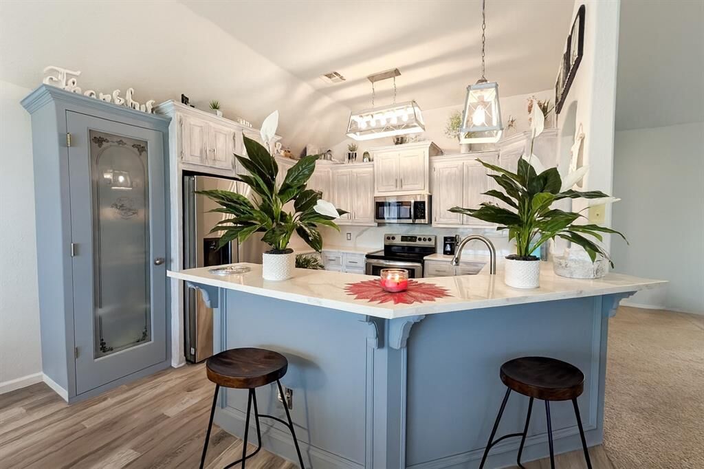 Property Photo: 604 Loyd Lane OK 73160