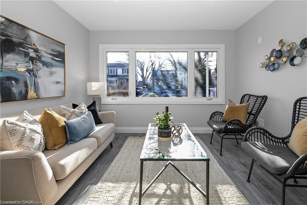 Property Photo: 254 West 31st Street Main ON L9C 5G4