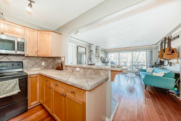 Photo de la propriété: 343 4 Avenue NE 301 AB T2E 0J4