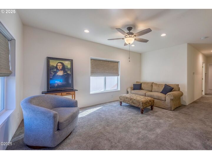 Property Photo:  4875 N Highway 101 3  OR 97341 