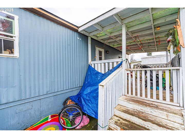 Property Photo: 1415 S Bertelsen Rd 88 OR 97402