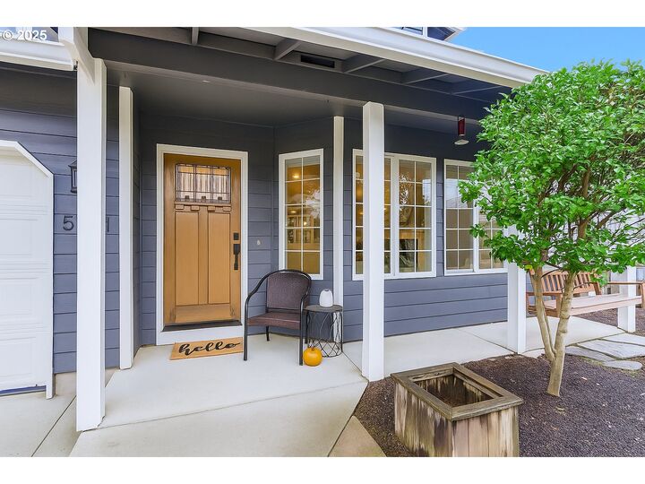 Property Photo: 5211 SE 49th Ave OR 97206