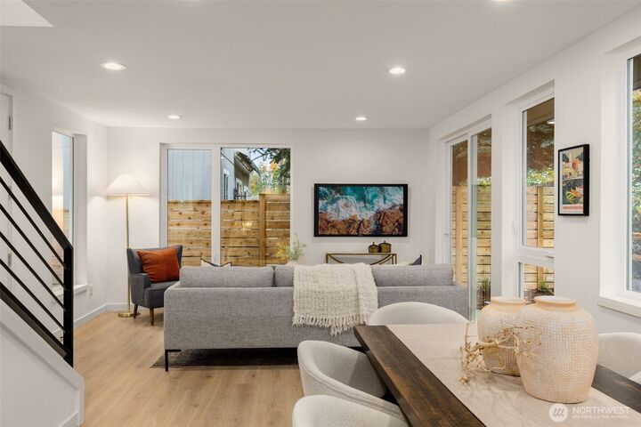 Property Photo:  4411  21st Avenue SW  WA 98106 