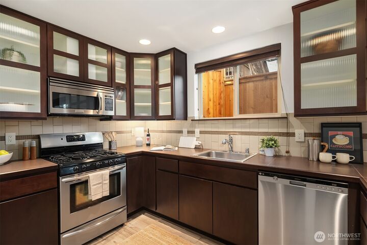 Property Photo:  5935  Fauntleroy Way SW A  WA 98136 