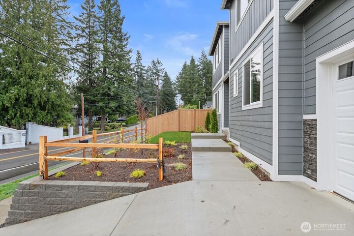 Property Photo: 1720 S Lake Stickney Drive WA 98087