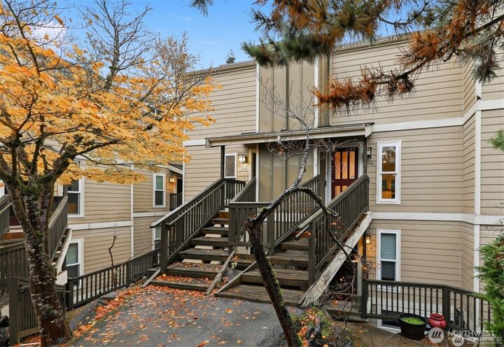 Property Photo: 1940 N Northgate Way WA 98133