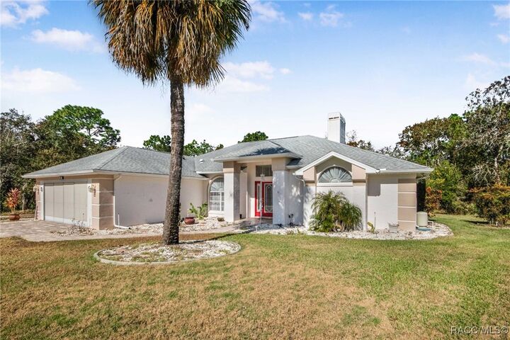 Property Photo: 12 Poplar Court N FL 34446