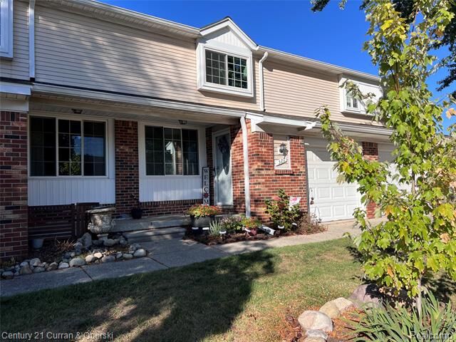 320 Hampton Ct 33  South Lyon MI 48178 photo