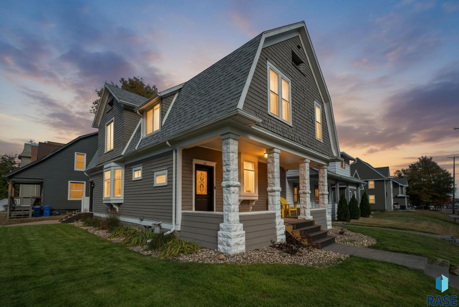 Property Photo: 520 W 14th St Street SD 57104