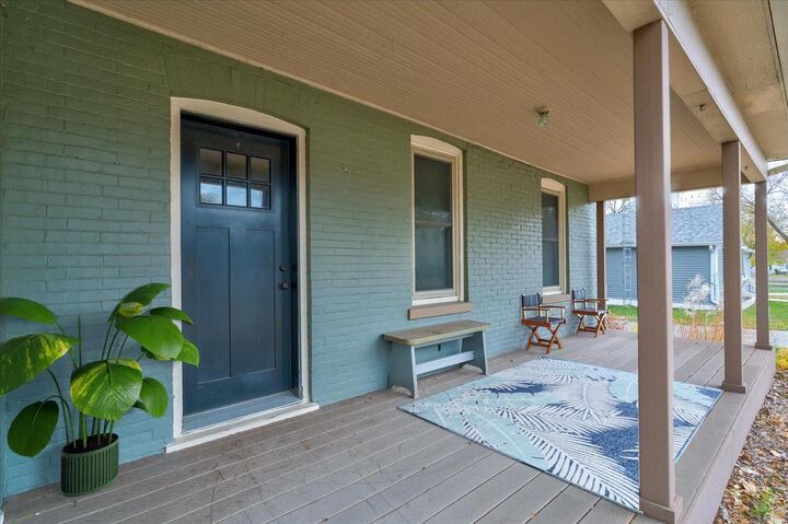 Property Photo:  947 West Wisconsin Street  WI 53901 