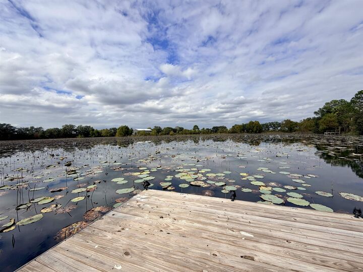 Property Photo:  214 North Lake  TX 77665 