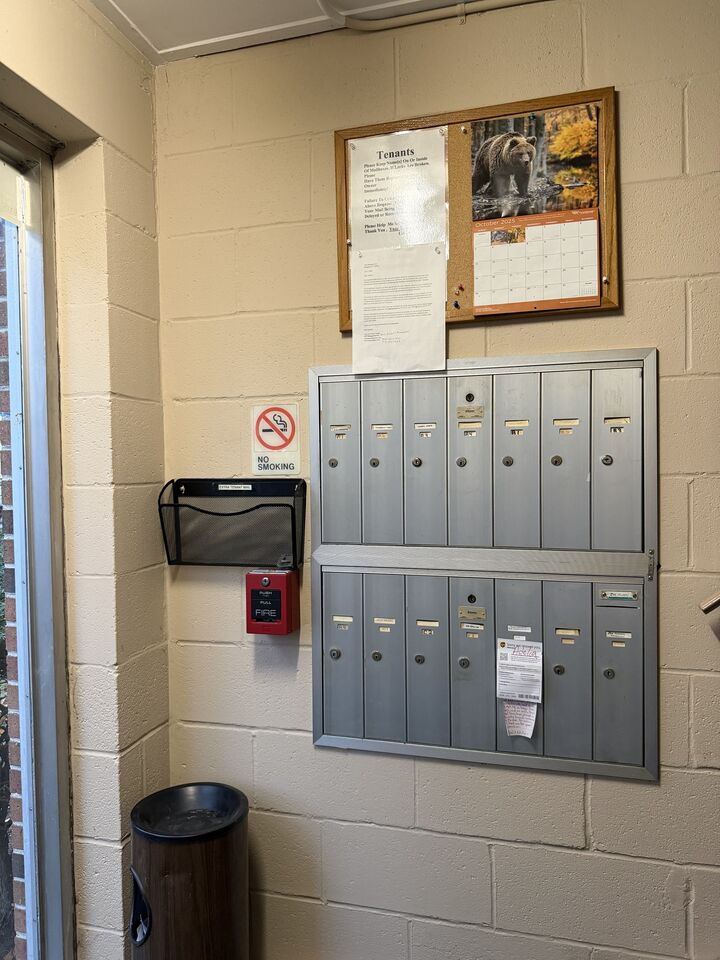 Property Photo:  105 Cleveland Avenue C3  CT 06606 