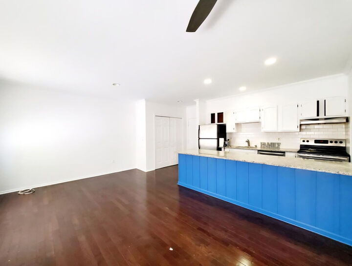 Property Photo:  15 Victory Street Apt 1  CT 06902 