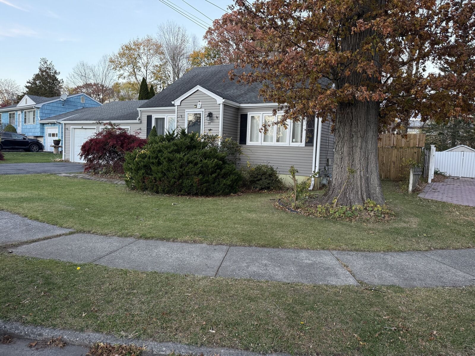 Property Photo: 39 Tina Circle CT 06606