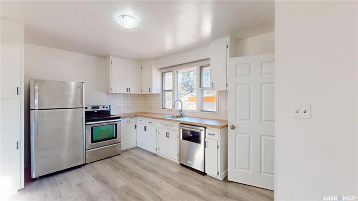 Property Photo:  2637 Melrose Avenue  SK S7J 0V7 