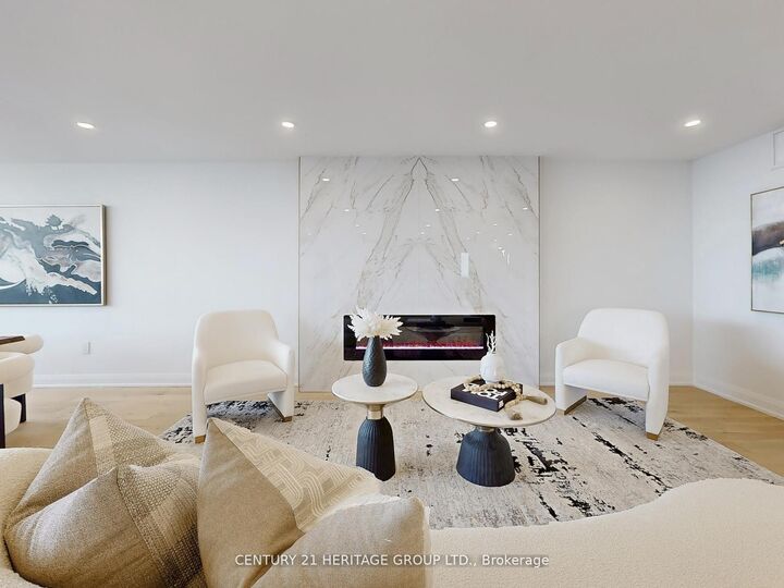 Property Photo:  3303 Don Mills Road 3503  ON M2J 4T6 