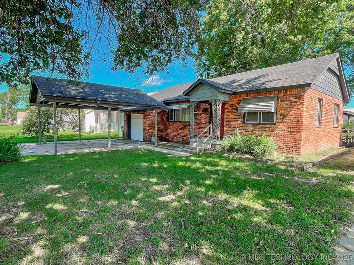 Property Photo: 2112 Chandler Road OK 74403