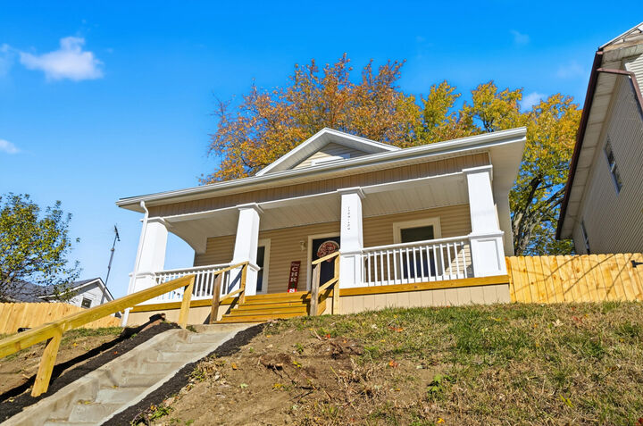 Property Photo:  1212 W Pleasant Street  OH 45506 