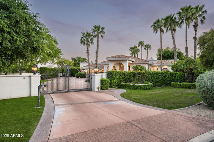 Property Photo: 6649 E Berneil Drive AZ 85253