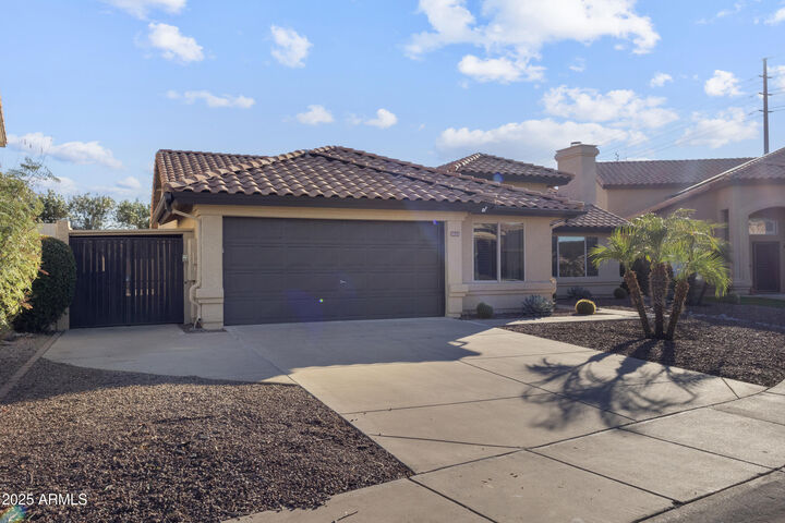 Property Photo: 8823 E Floriade Drive AZ 85260