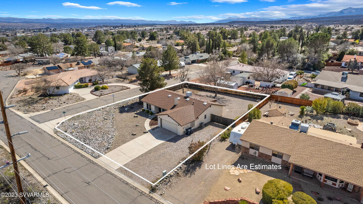 Property Photo:  501 Sky Drive  AZ 86324 