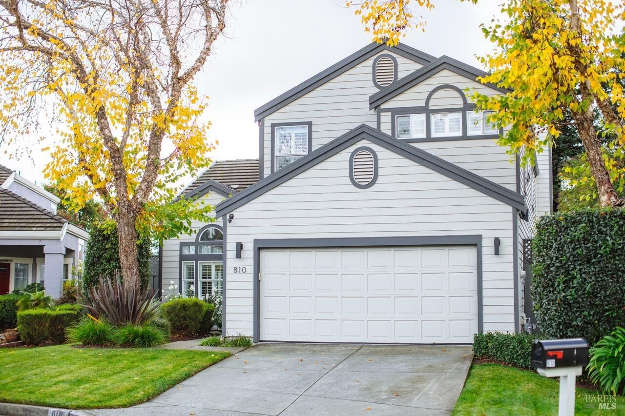 Property Photo: 810 Wine Court CA 94954