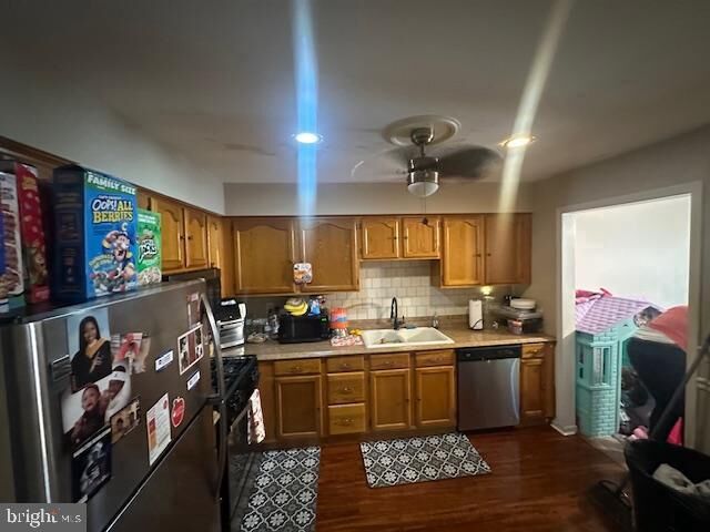 Property Photo:  18 Pioneer Court  NJ 08628 