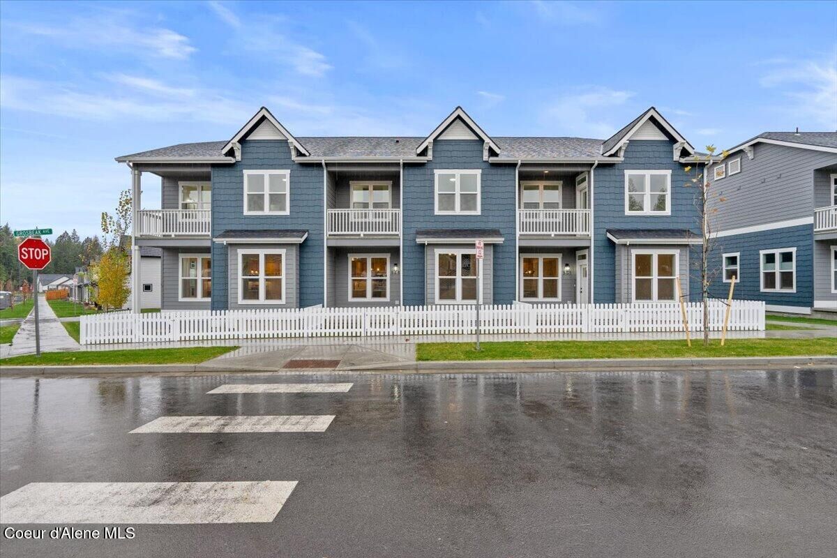 Property Photo: 343 E Grosbeak Ave ID 83835