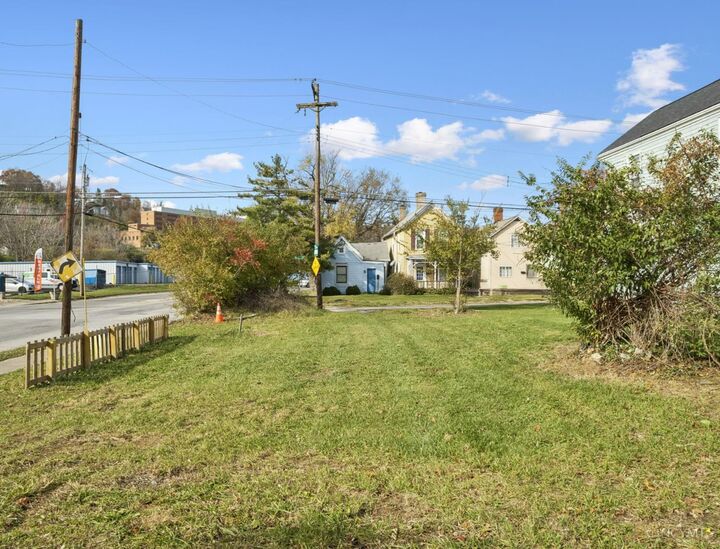 Property Photo:  4711 Wilmer Court  OH 45226 