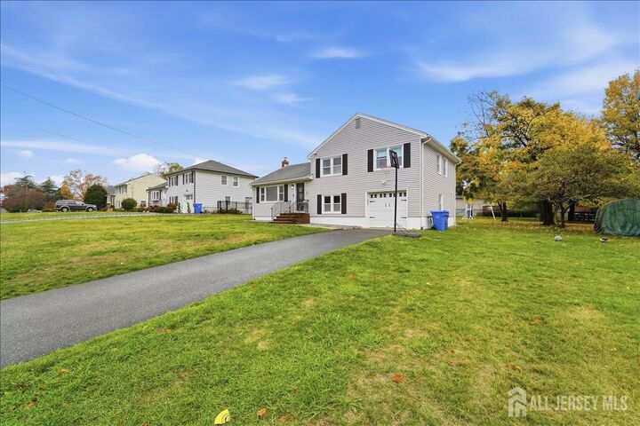 Property Photo: 10 Maplehurst Lane NJ 08854