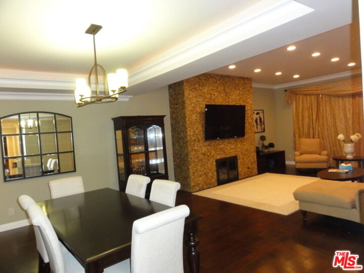 Property Photo:  1880 Veteran Ave  CA 90025 