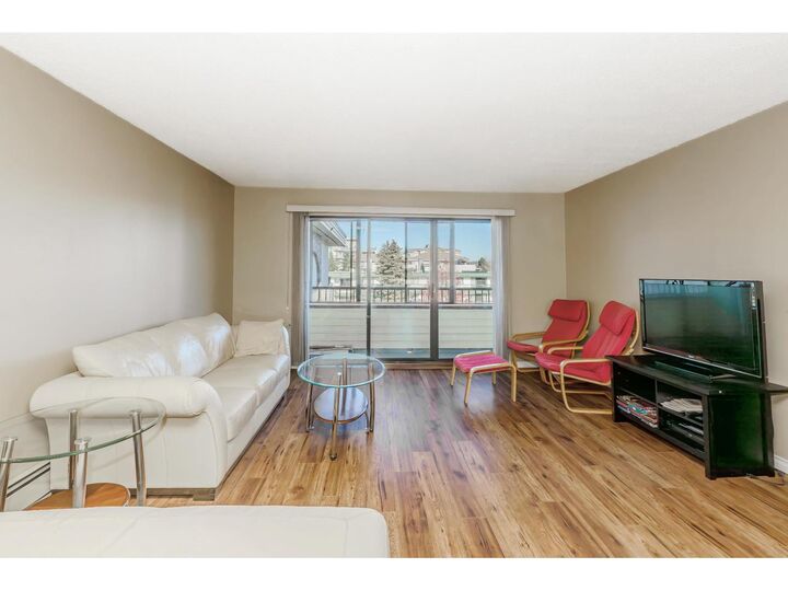 20460 54 Avenue 306 — photo 1